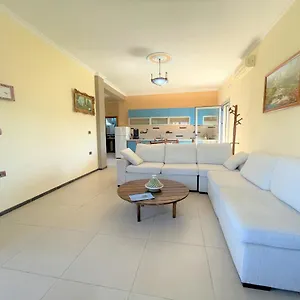 Apartment Licenji, Vlorë